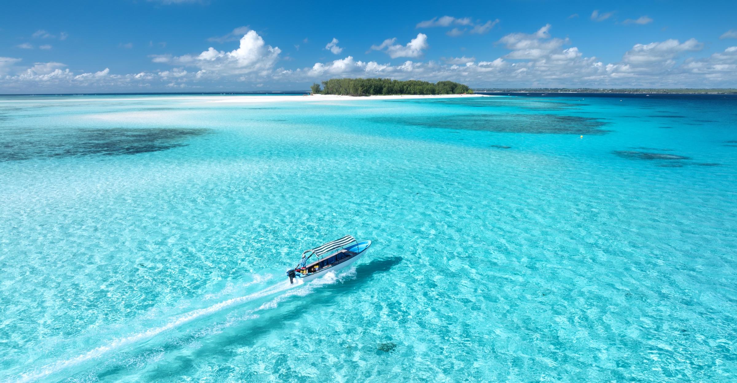 A Private World at Sea — story