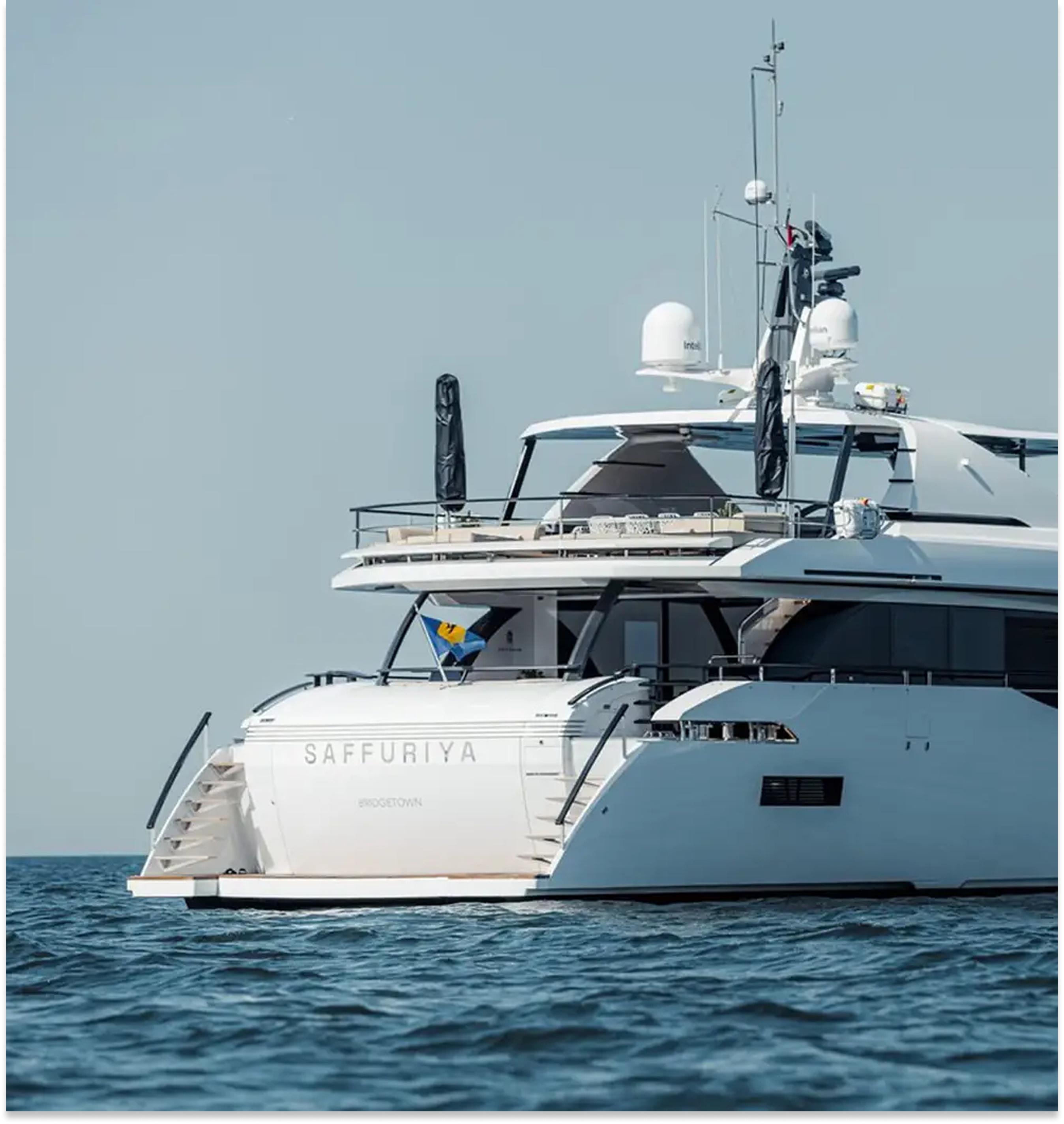 48 Hours on a Private Yacht Between Dubai and Oman
